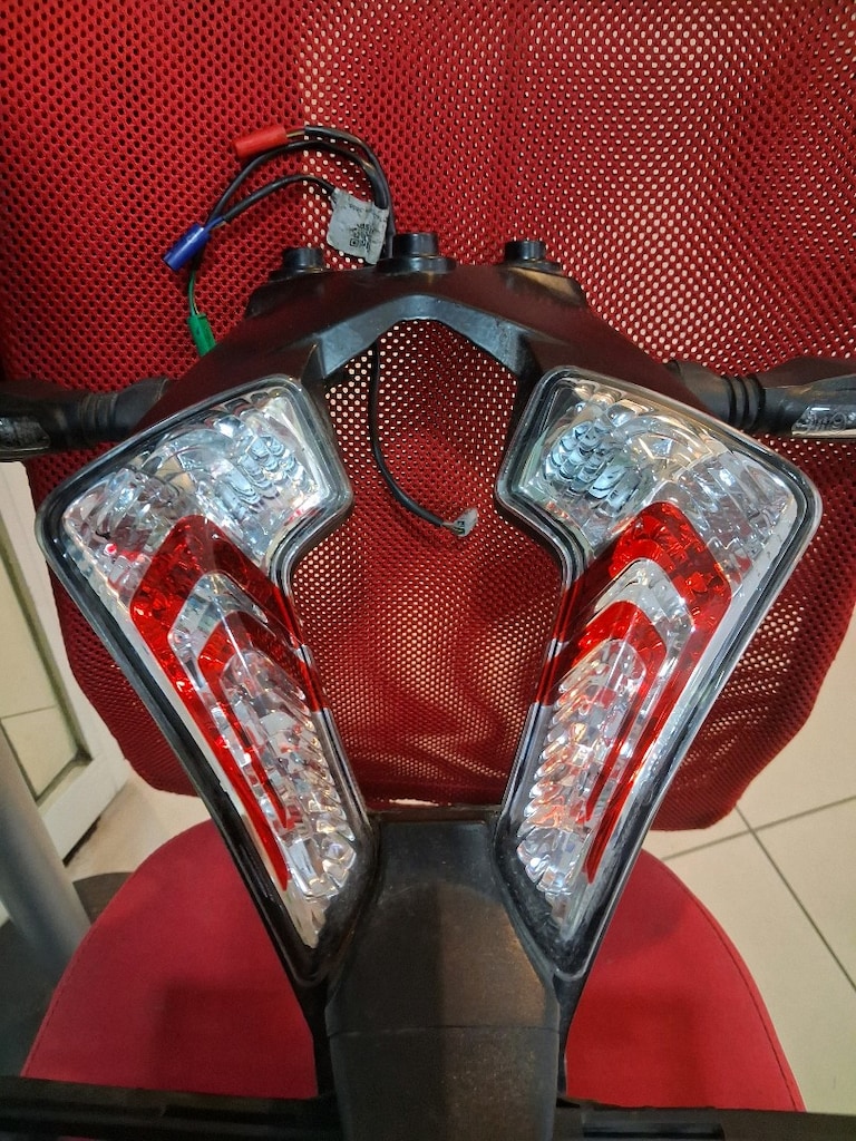 BAJAJ PULSAL RS 200 ARKA KUYRUK STOP LAMBASI VE STOP KOMPLE - 4