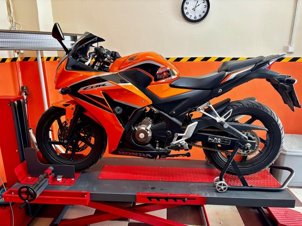 Honda Cbr 250 R - 6
