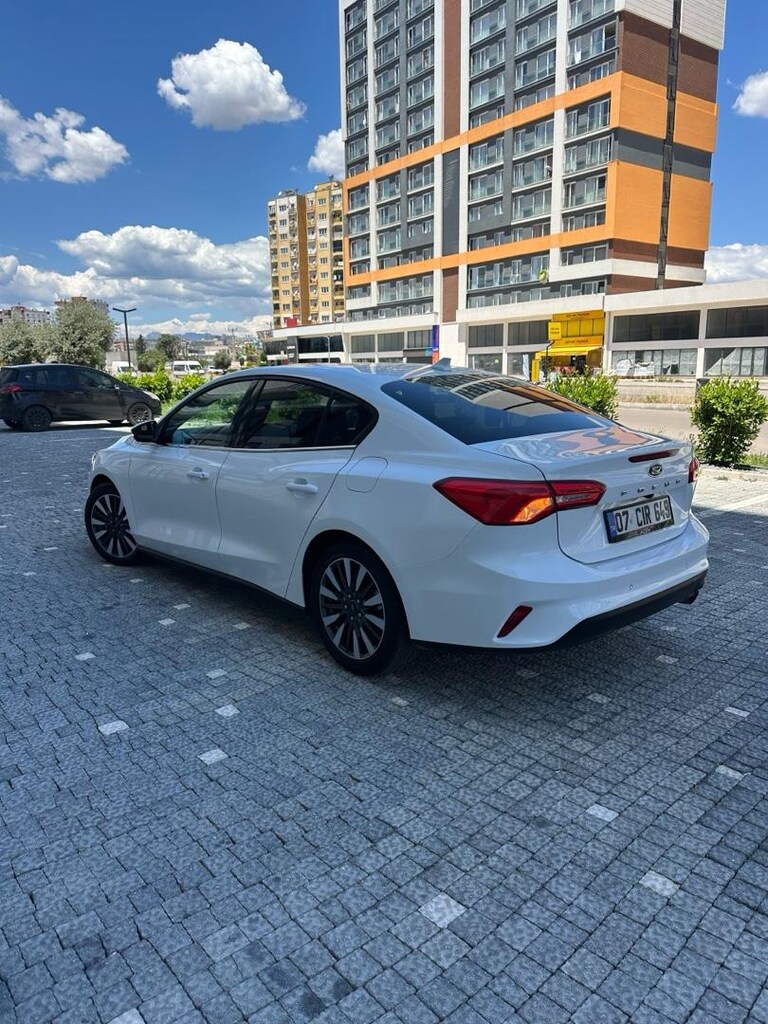 Ford Focus 2024 model 1.5 eco blue - 9