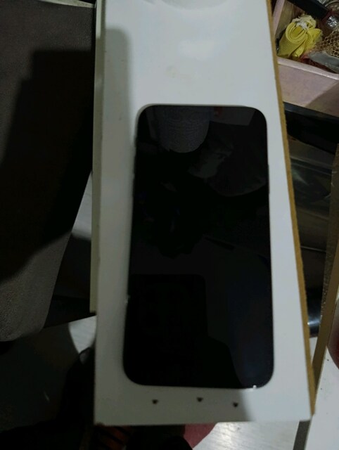 iPhone X sıfır aysrında tertemiz sıfırlanmış cihaz