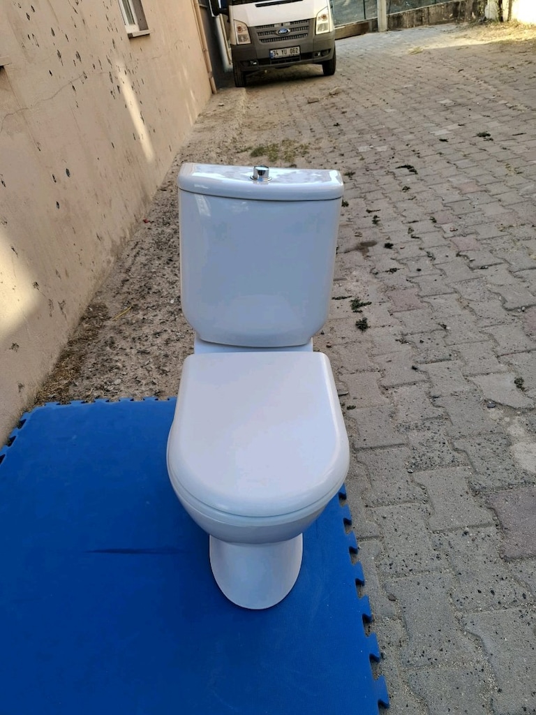 Ece marka alttan çıkışlı duvara sıfır kılozet - 2
