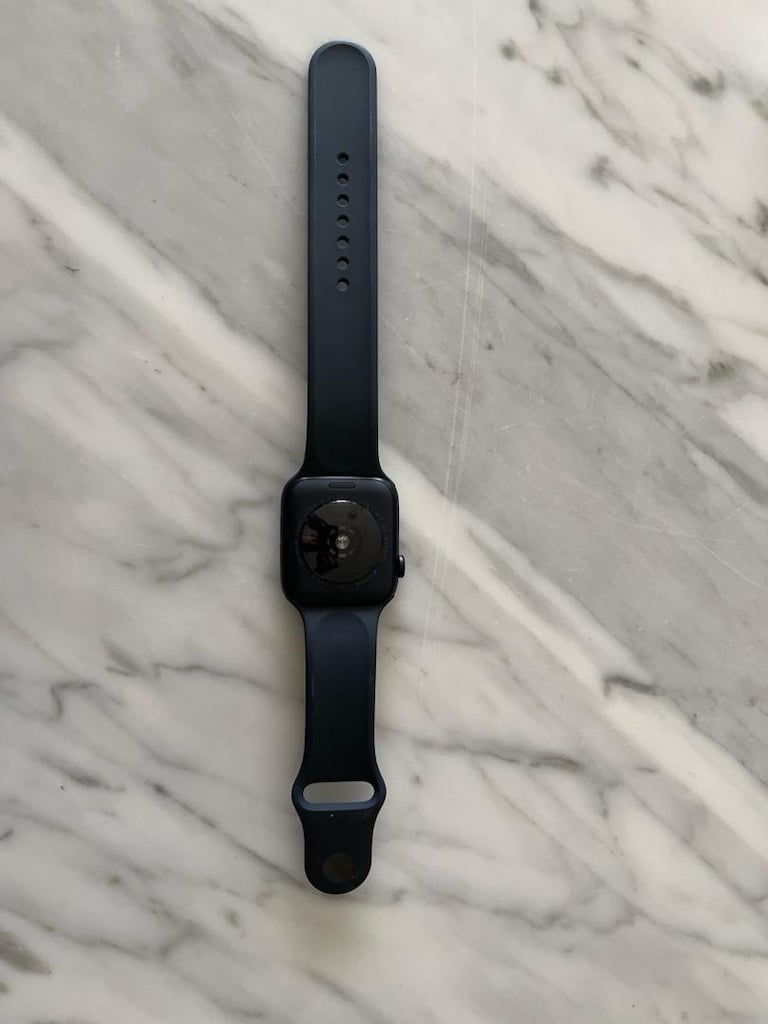 apple watch se 2. nesil 44mm en temizinden Gps var - 2