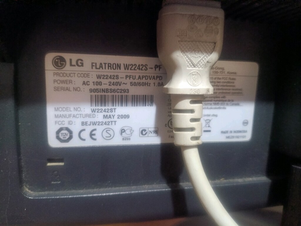 LG 22" inç LCD monitör - 4