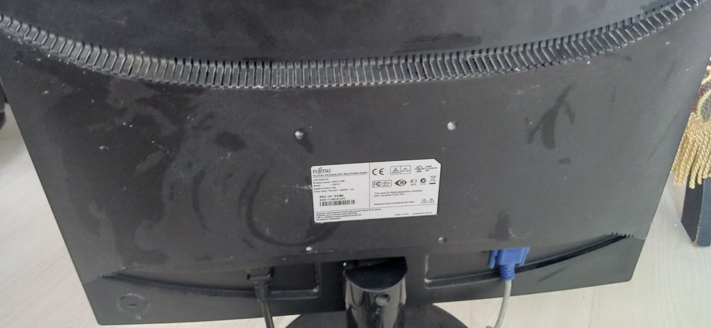 fujitsu 20 inç led monitör - 2