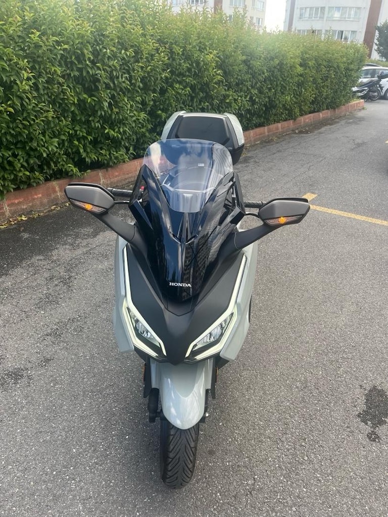 Honda Forza 250 Gri - 6