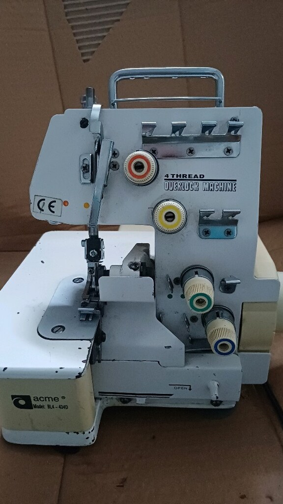 overlok makinesi - 2