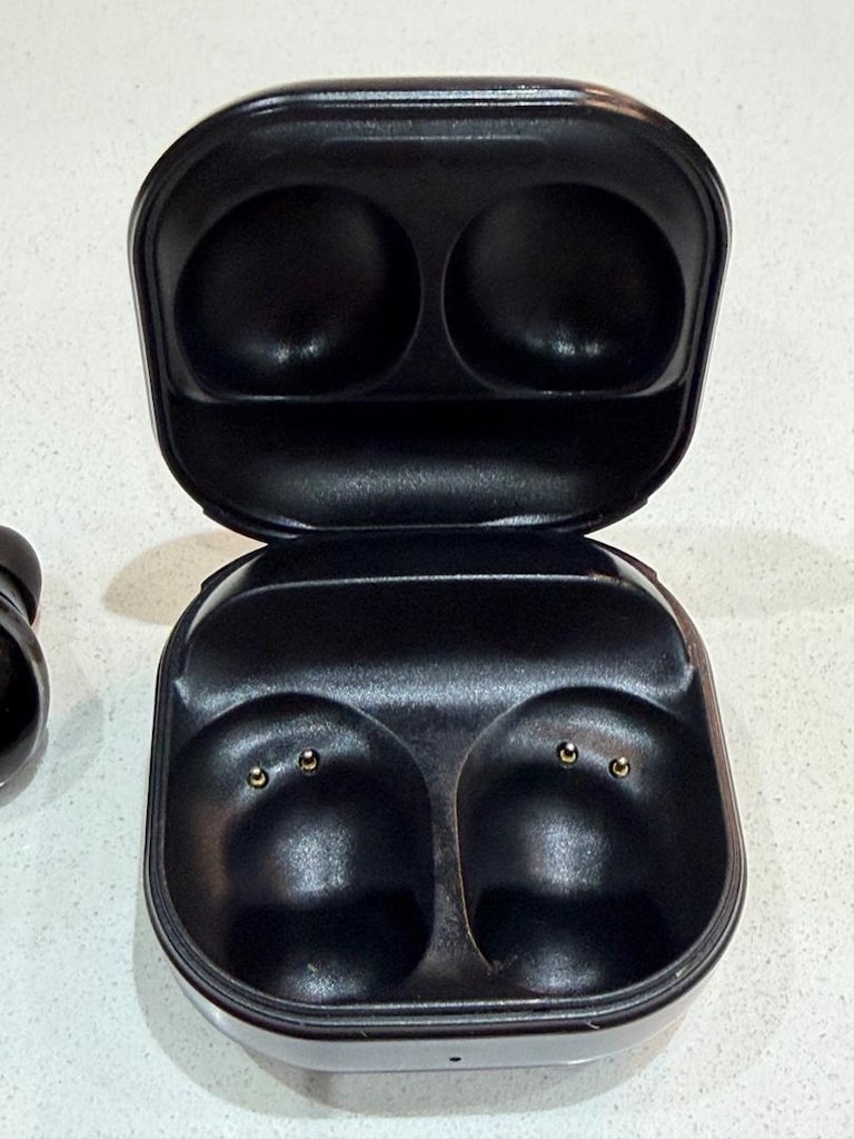 SAMSUNG GALAXY BUDS LIVE SM-R190 ŞARJ KUTUSU - 2