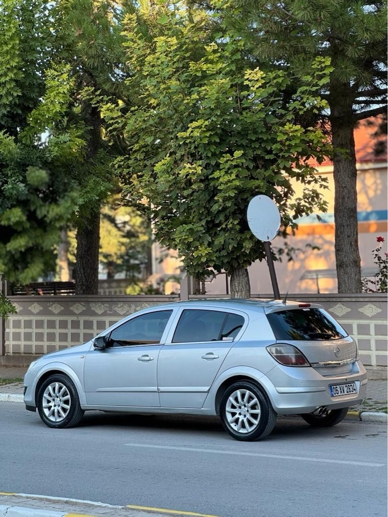 Opel Astra h - 16