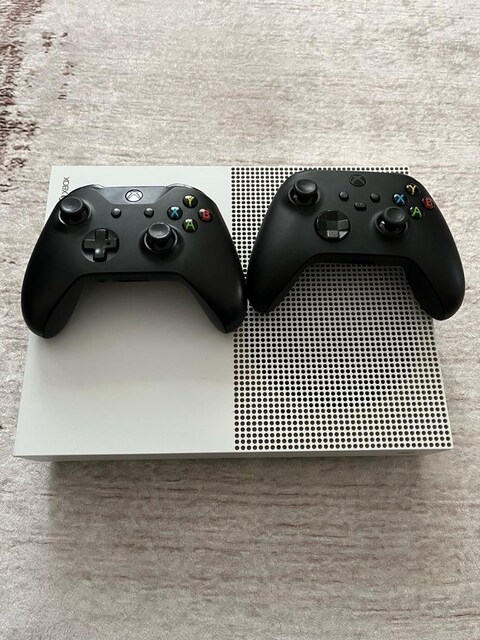 Xbox Ones 1TB