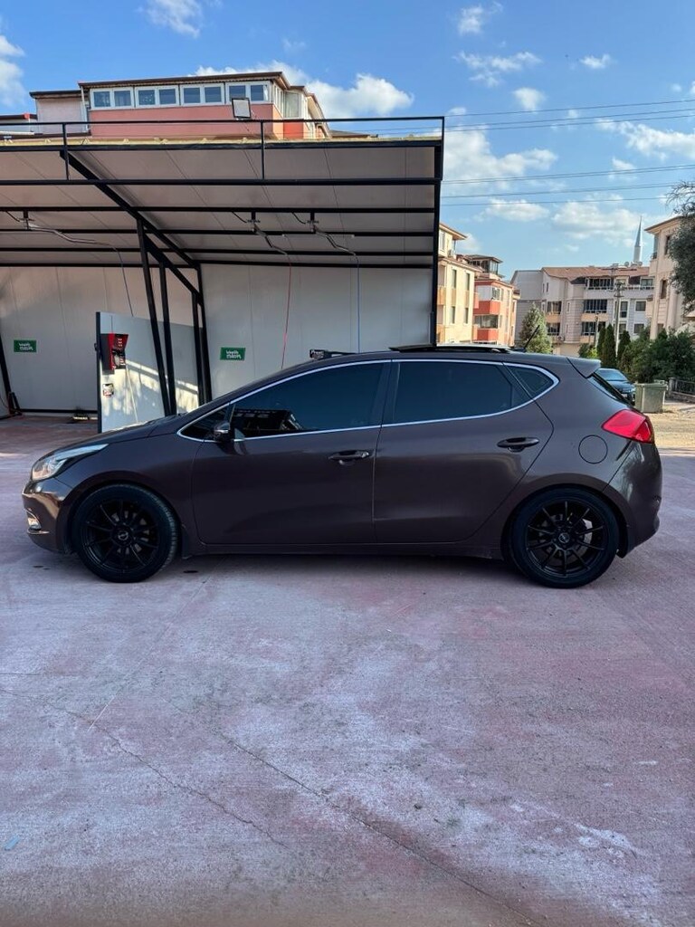 163 HP - 370 Nm | 2013 Kia Ceed 1.6 CRDi Concept Plus | Cam Tavan - 14