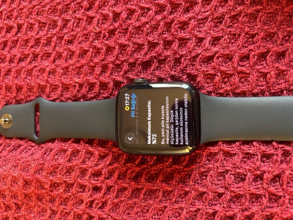 Apple Watch SE 2 44mm + 6 Kordon + Kutu + Şarj Aleti - 8