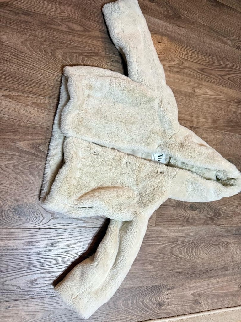 Zara 6/7 yaş kaban