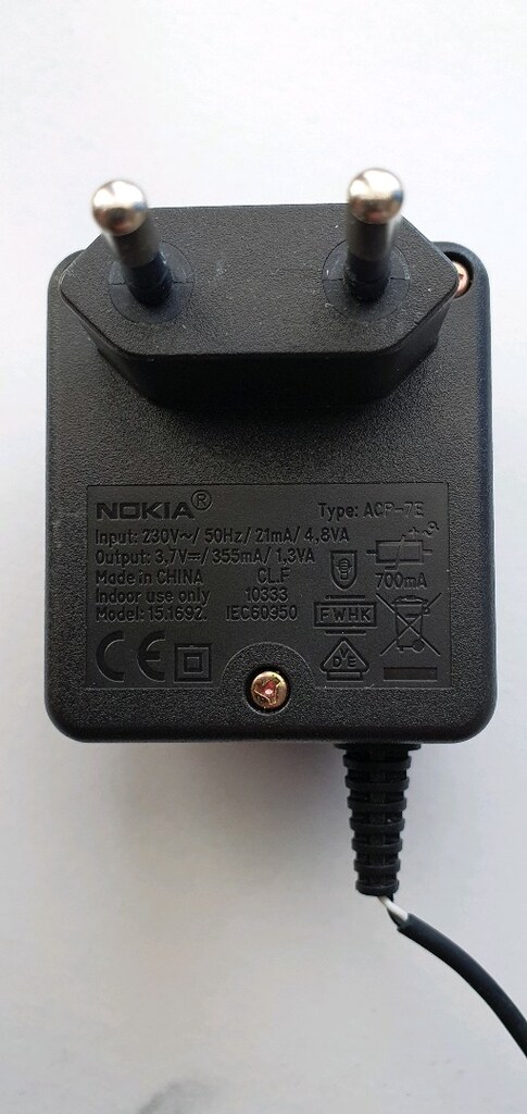 Nokia ACP-7E kalın uçlu şarj cihazı - 2