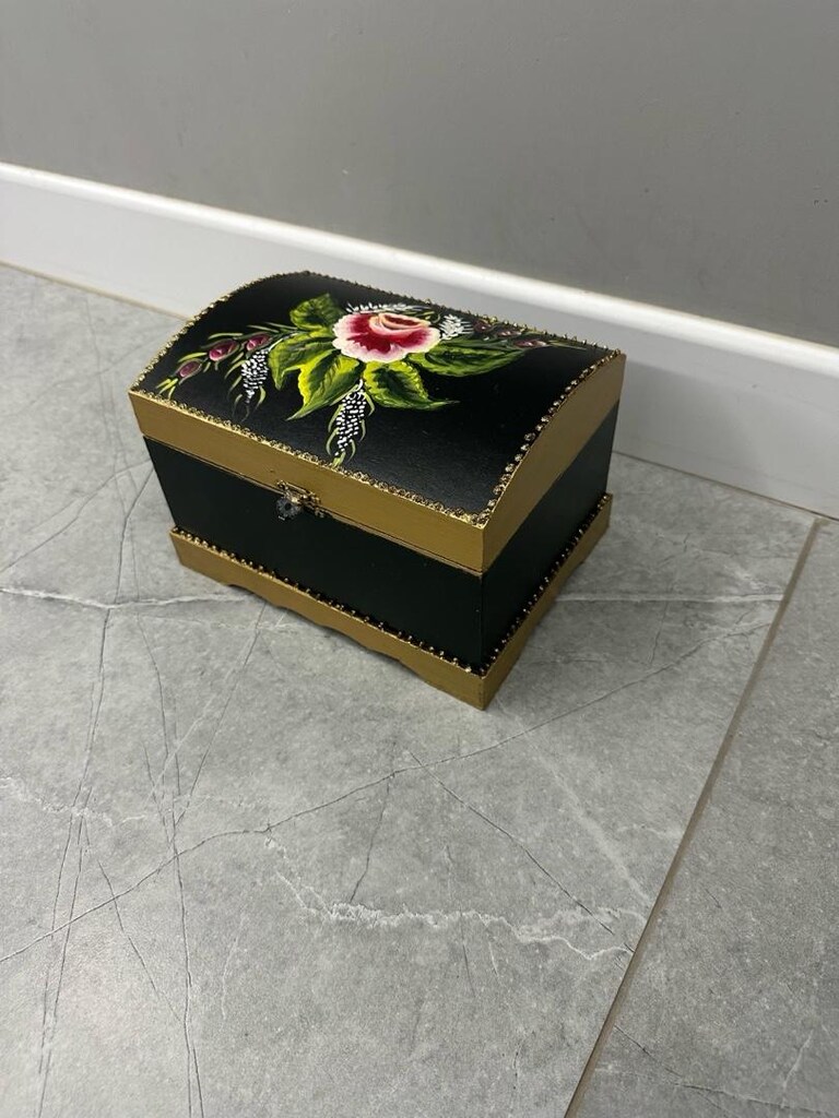 Orjinal takı kutusu