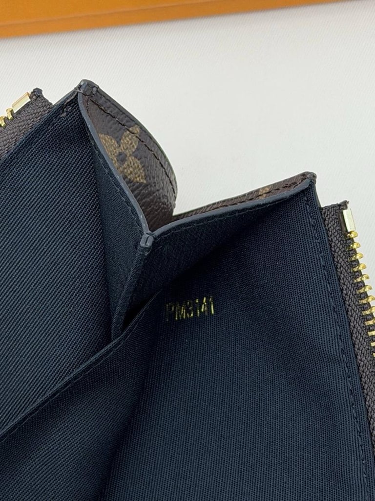 LOUİS VUITTON CLUTCH - 3
