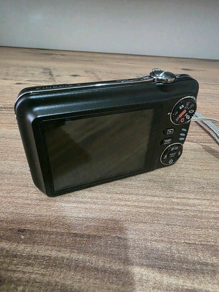 Fujifilm FinePix T200 - 3
