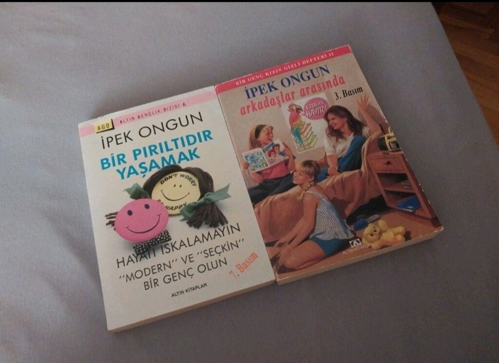 İpek Ongun Arkadaşlar Arasında, Bir Pırıltıdır Yaşamak