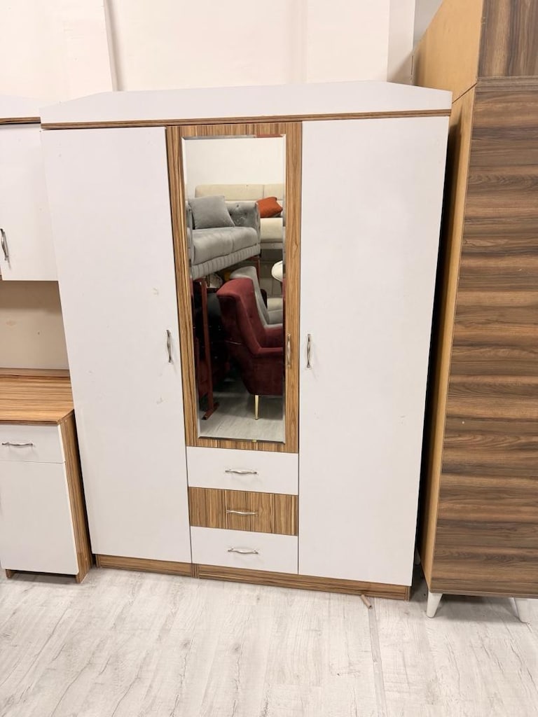 Sıfır ayarında dolap ve çalışma masası - 2
