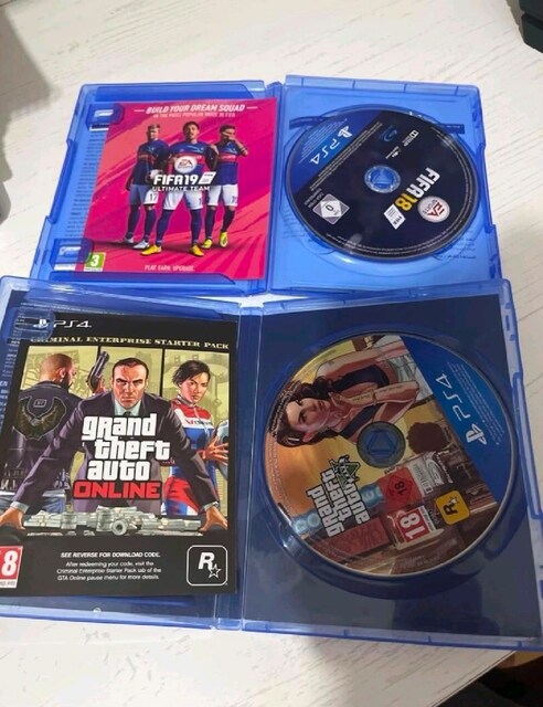 ps4 pro hatasız (gta5,EA25,fifa19) orijinal kol