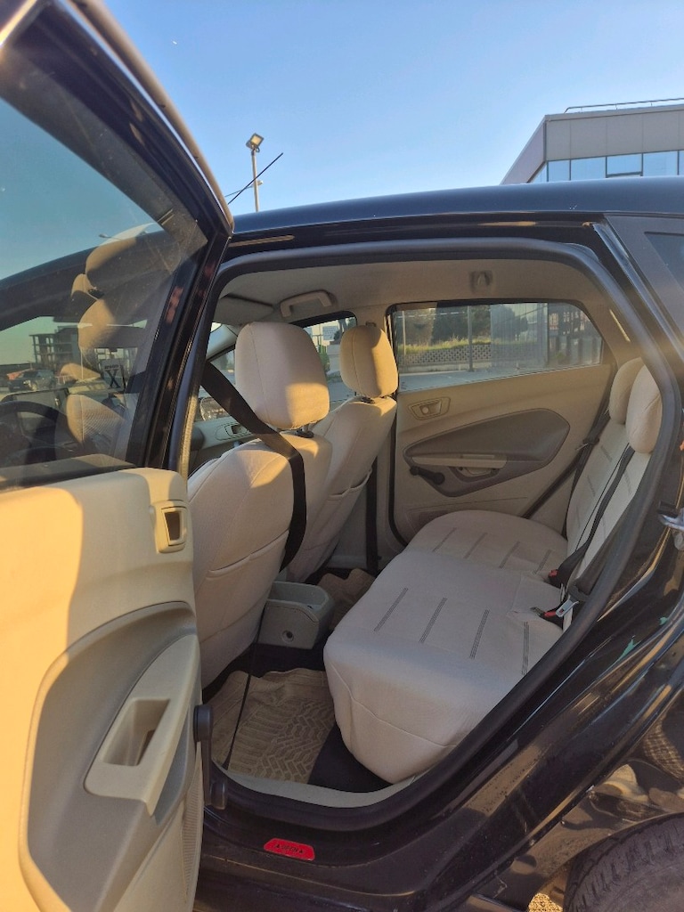 MEMURDAN DEĞİŞENSİZ TEMİZ GARAJ ARACI FORD FIESTA - 7