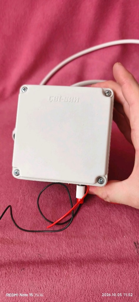 ayarlı1.5 12.5volt mak.3amper göstergeli mini adaptör 900tl - 9