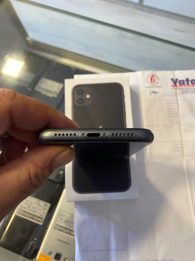 İPhone 11 pil 100 ekran orjinal değişen 256 gb kutu fatura var hersey - 5