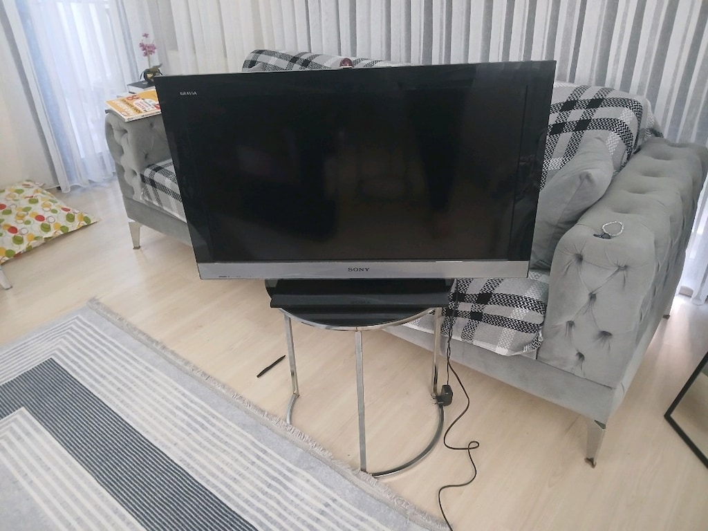 sony brava 82 ekran tv - 2