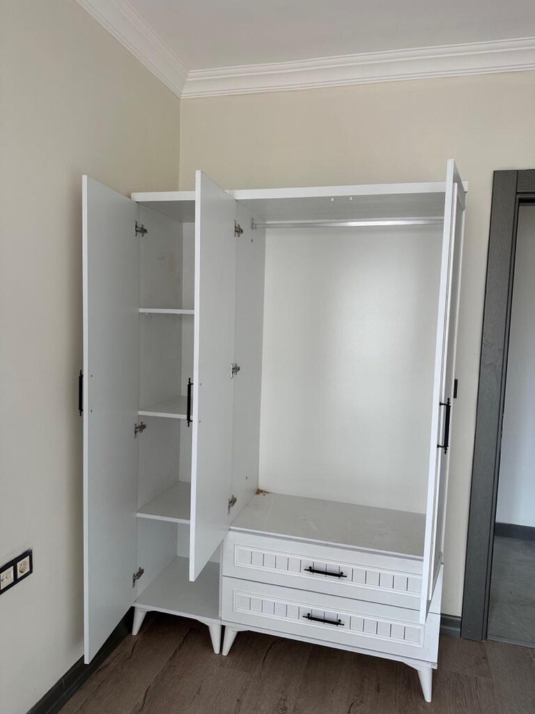 ultra lüks 3 kapaklı 135 cm geniş dolap sıfır ürün adrese teslim - 4