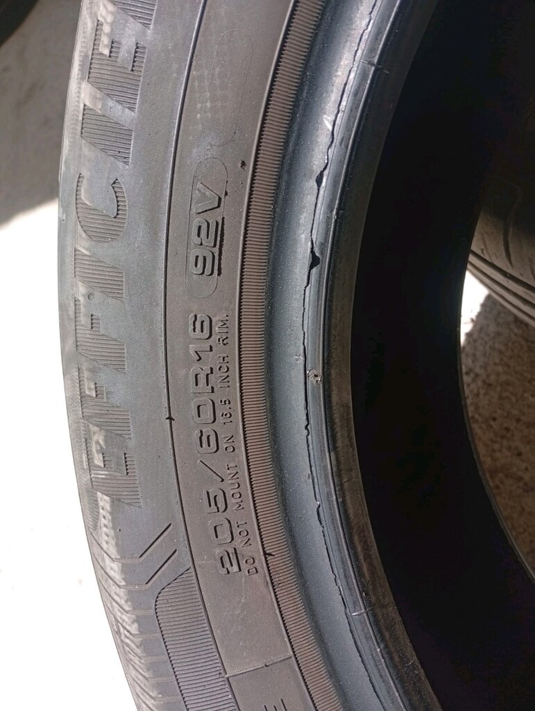 2adet çıkma lastikler 205/60R16 2023 sıfır gibi lastikler - 9
