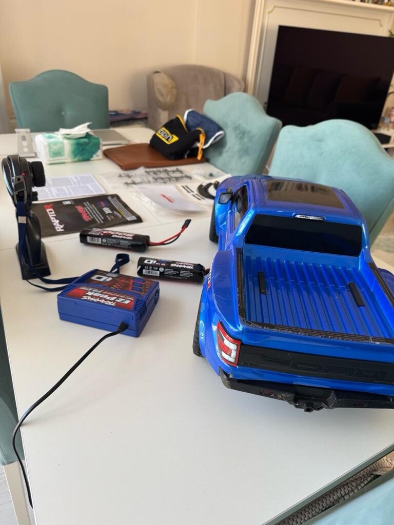 Ford F-150 Raptor 4x4 VXL RC arazi offroad brushless 1-10 araba - 3