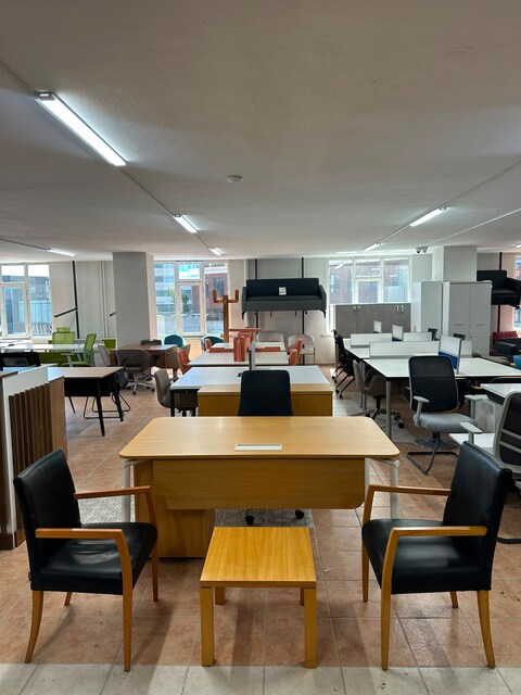 KLAS OFİS ÜSKÜDAR 160x90 cm KOLTUKLU MAKAM TAKIMI