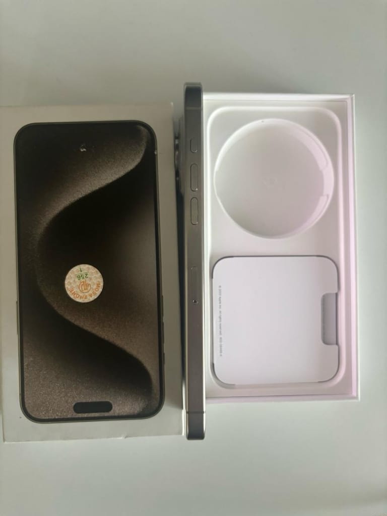 İphone 15 Pro Max 256 GB Yd - 3