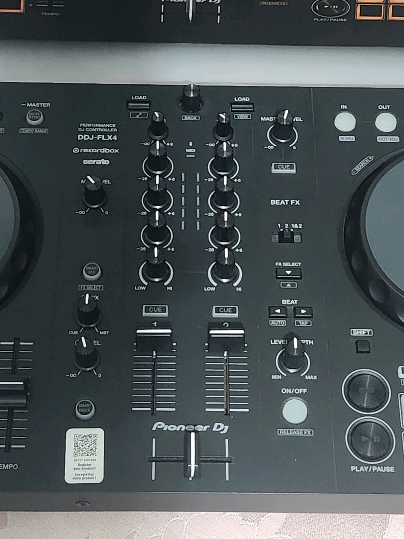 Pionner DDJ- FLX4 Sıfır Ayarında Nokta Hatasız - 7