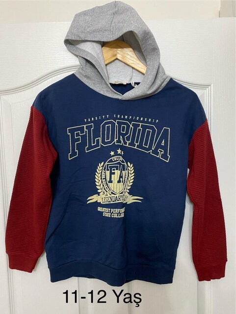 Sweatshirt 11-12 yaş Sadece bir defa giyildi