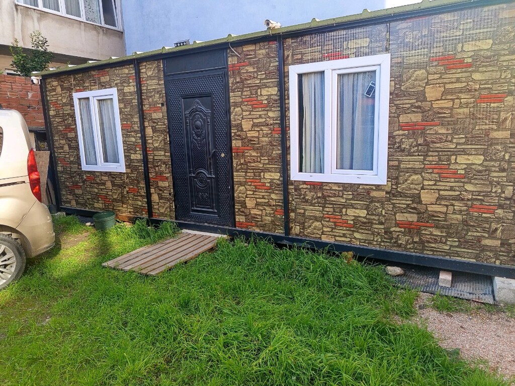 OZEL YAPIM BESİK ÇATI KONTEYNER