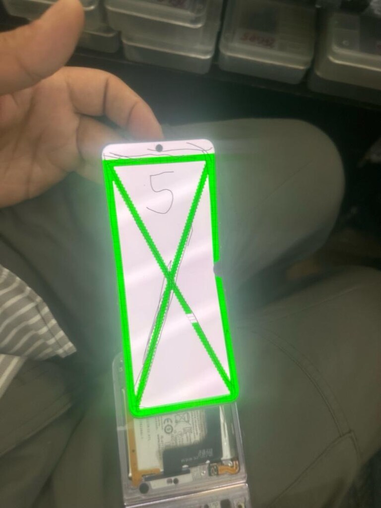 Samsung Z Flip 4 orjinal lekeli ekran - 4