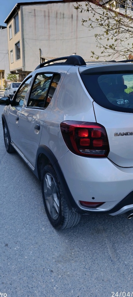 Dacia Sandero Stepway hasarsiz boyasız Kazasiz 48bin km - 18