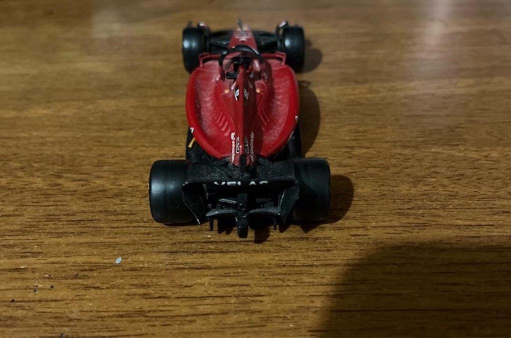 Ferrari f1 oyuncak