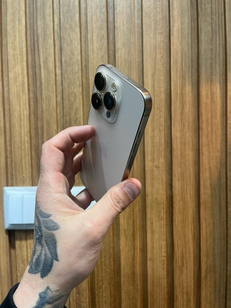 İphone 16 pro YD - 4