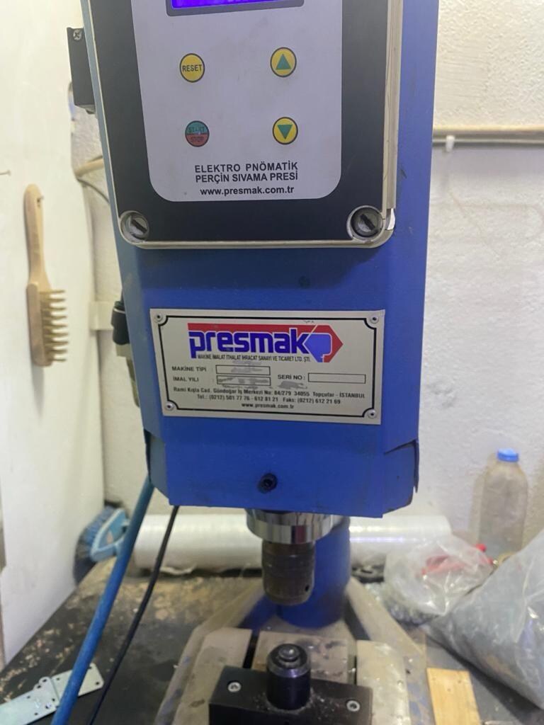 PRESMAK PERÇIN SIVAMA MAKİNASI 6200 - 2