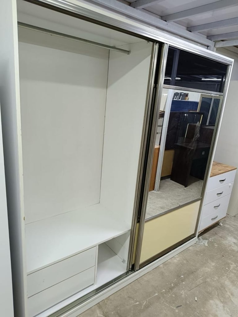 SÜRGÜLÜ ELBİSE DOLABI EVE TESLİM MONTAJ DAHİL - 3