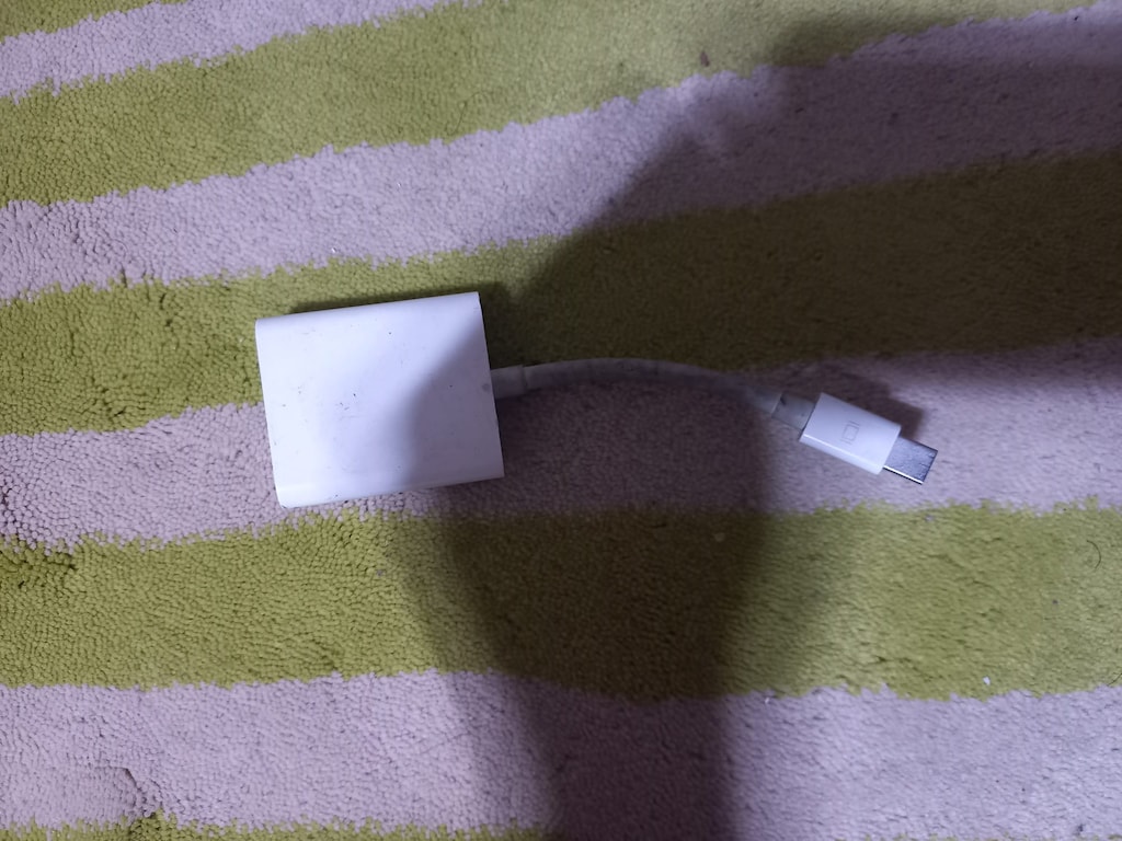 Macbook Air 2015 + Monitör - 12