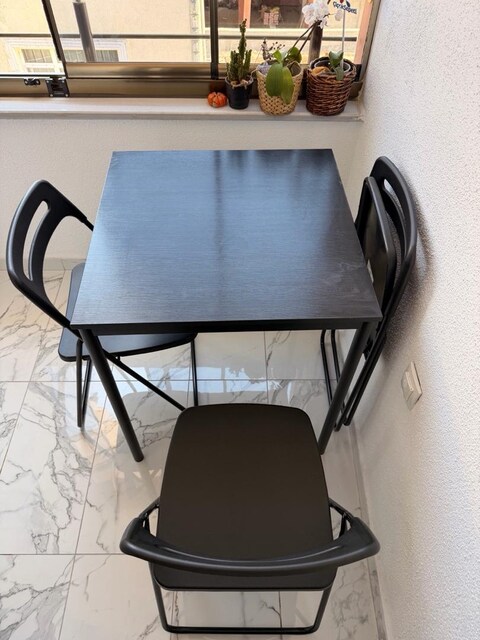IKEA 3 Sandalyeli Yemek Masası Takımı – Çok Temiz Durumda