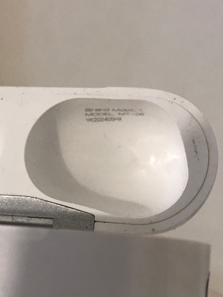 KULAKLIK ŞARJ KUTUSU - BRAND MOBILE MODEL MT-06 YK202405HX - (KULAKLI - 3
