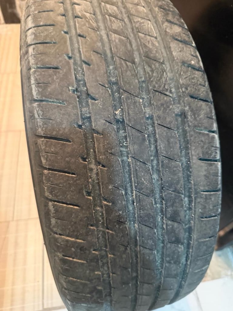 215/55/17 4ADET - 6