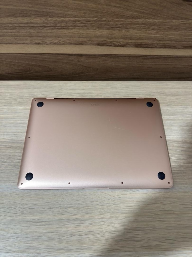 MacBook Air / M1 / 13 inç / 8 GB Ram / 256 GB Ssd - 9