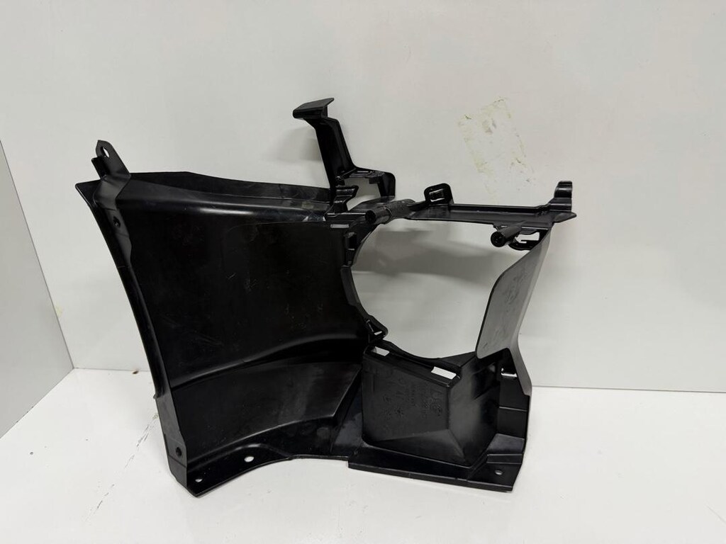 BMW F30 sol sis far yuvası sıfır orjinal 51117266197 - 2
