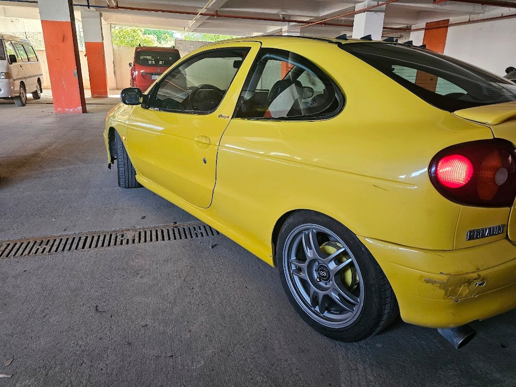 2001 megane coupe - 4