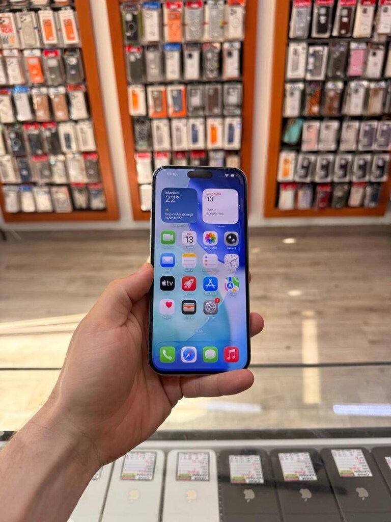 iPhone 16 Pro Max Silver 256GB YD - 6