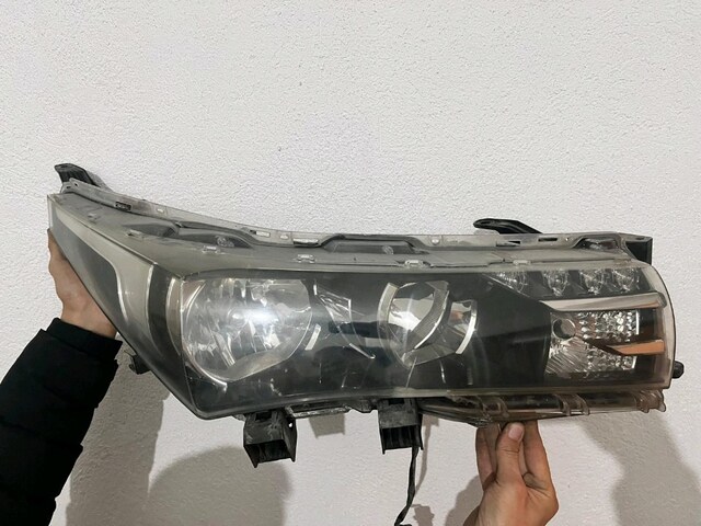 TOYOTA COROLLA 2013 - 2016 SAĞ FAR ORJİNAL